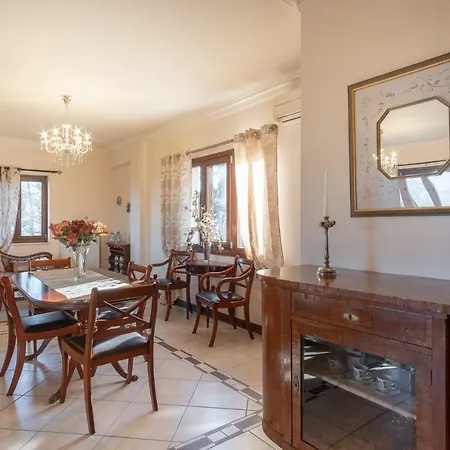 Savvina Villa *
